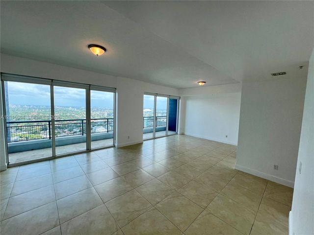 60 SW 13th St 3609, Miami, FL 33130