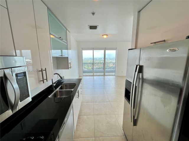 60 SW 13th St 3609, Miami, FL 33130