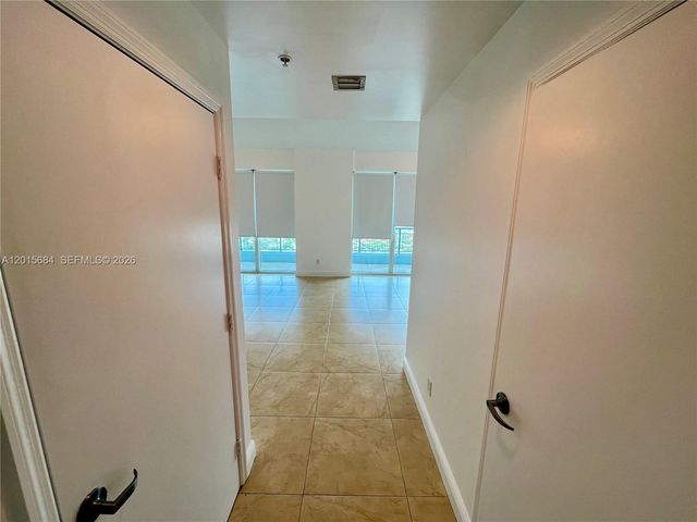 60 SW 13th St 3609, Miami, FL 33130