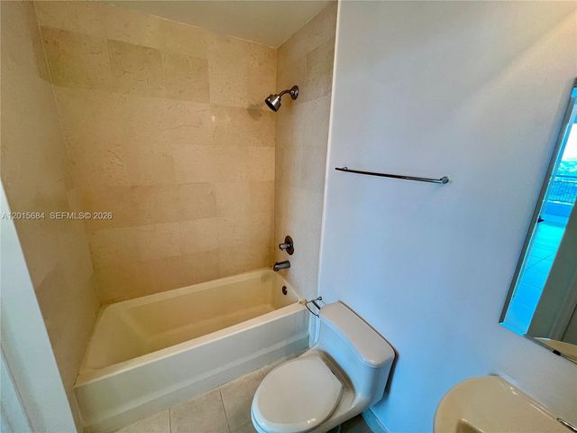 60 SW 13th St 3609, Miami, FL 33130