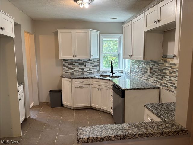 1819 Maywood Road, South Euclid, OH 44121