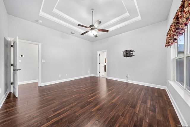 259 Strasbourg St, Castroville, TX 78009