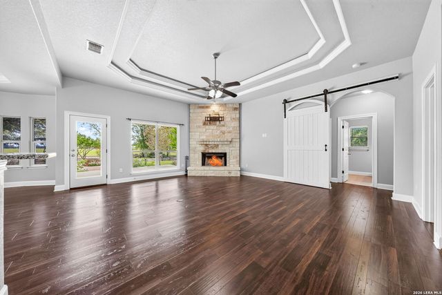 259 Strasbourg St, Castroville, TX 78009