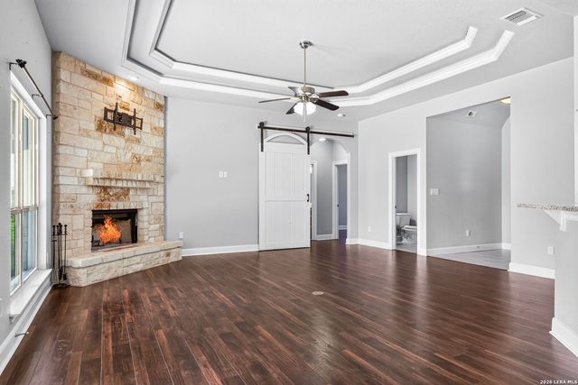 259 Strasbourg St, Castroville, TX 78009