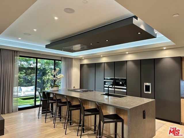 1625 18th Street, Manhattan Beach, CA 90266