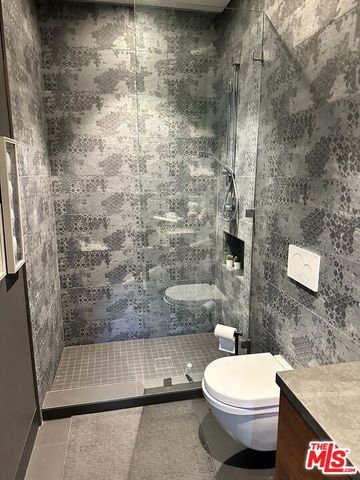 1625 18th Street, Manhattan Beach, CA 90266