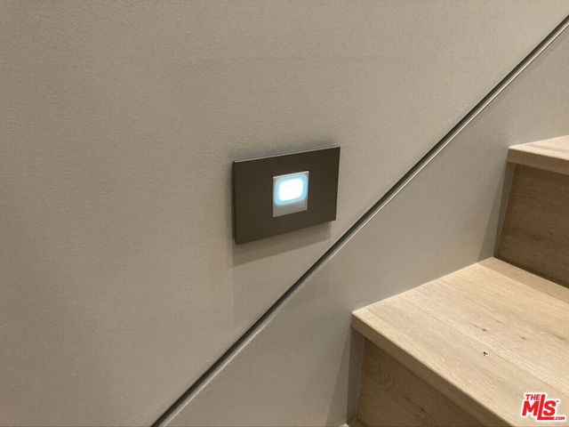 1625 18th Street, Manhattan Beach, CA 90266