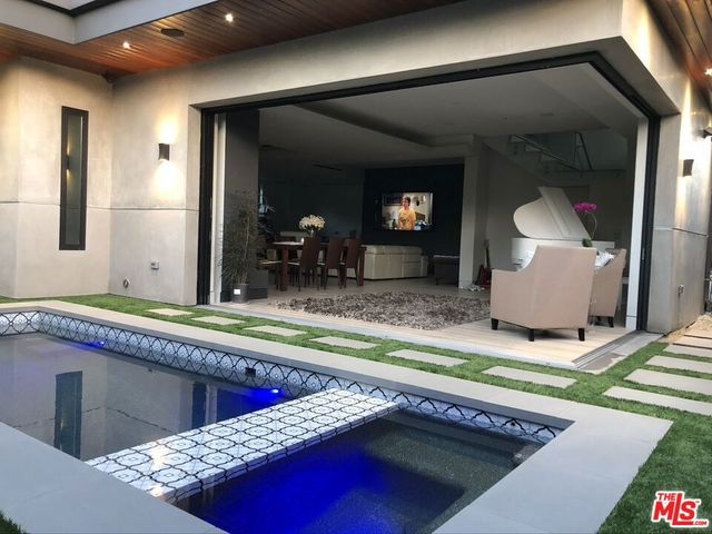 1625 18th Street, Manhattan Beach, CA 90266