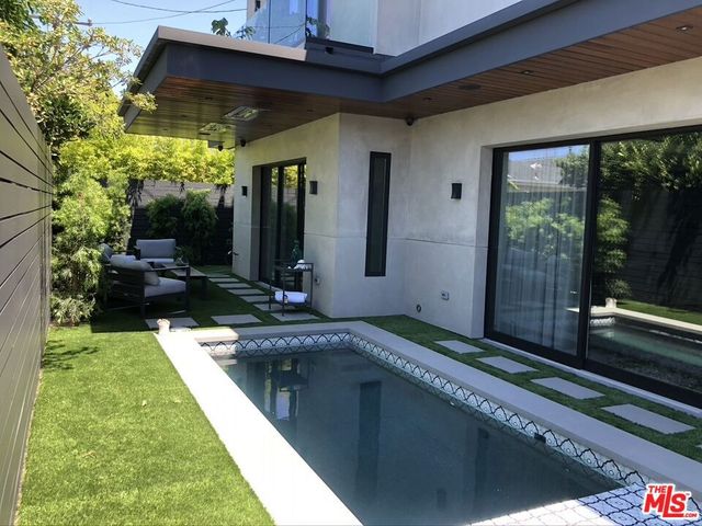 1625 18th Street, Manhattan Beach, CA 90266