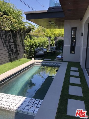 1625 18th Street, Manhattan Beach, CA 90266