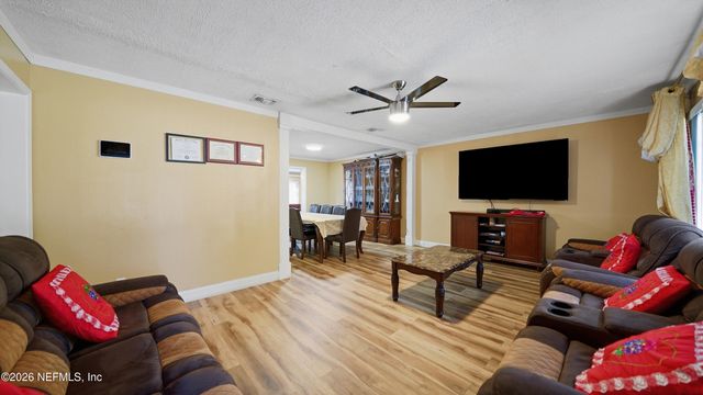 2238 LIGUSTRUM Road, Jacksonville, FL 32211