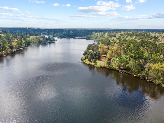 466 Galahad Loop, Woodville, TX 75979