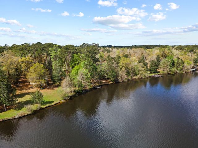 466 Galahad Loop, Woodville, TX 75979