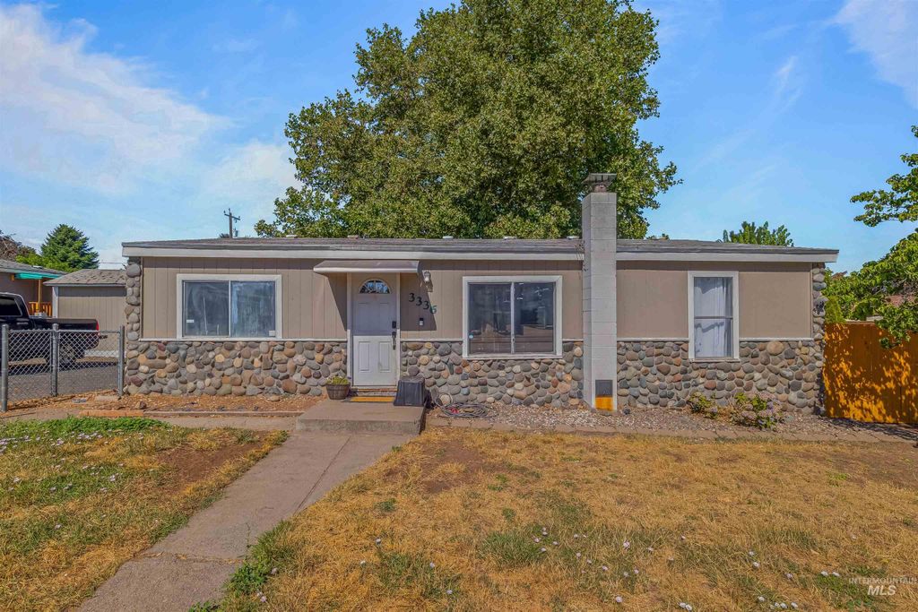 3336 14th Street A, Lewiston, ID 83501