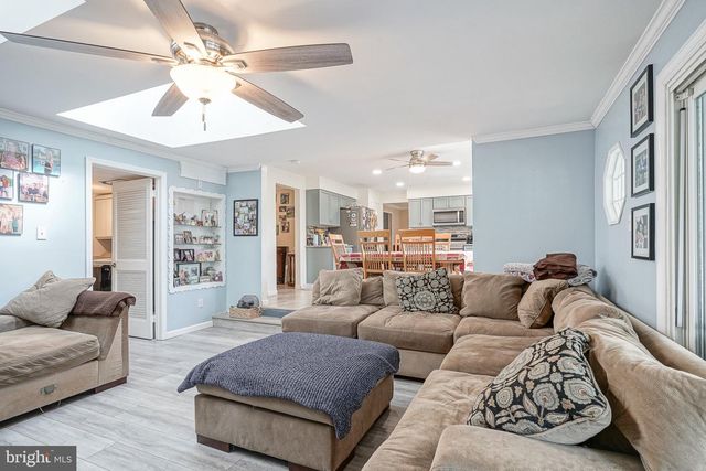 154 FORGE RD, Delran, NJ 08075