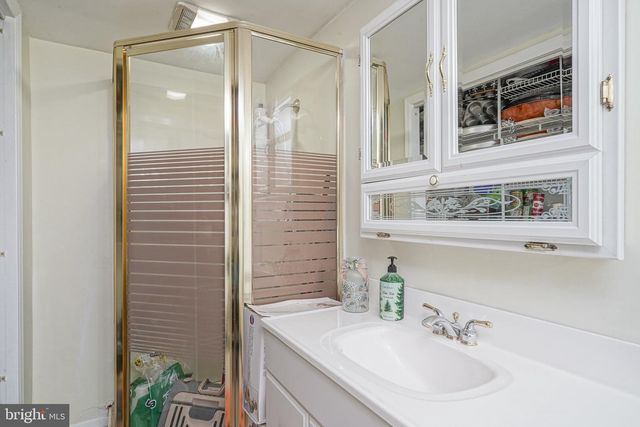 154 FORGE RD, Delran, NJ 08075