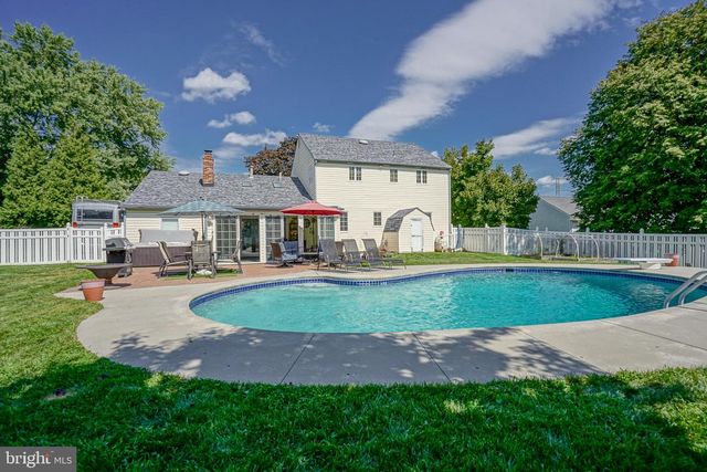 154 FORGE RD, Delran, NJ 08075
