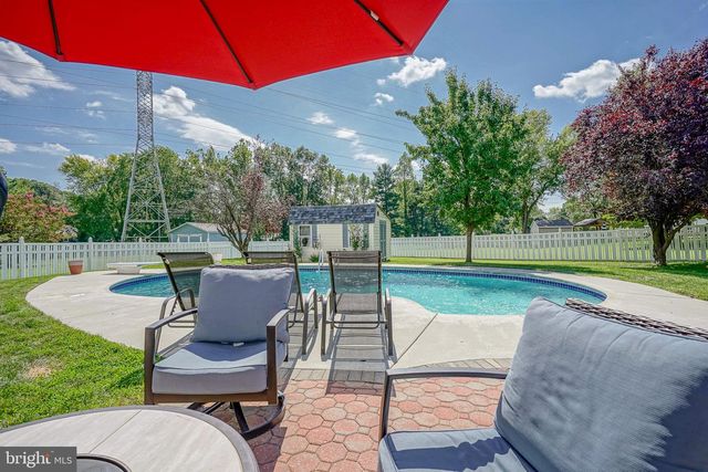 154 FORGE RD, Delran, NJ 08075