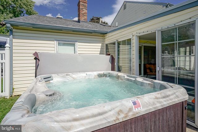 154 FORGE RD, Delran, NJ 08075