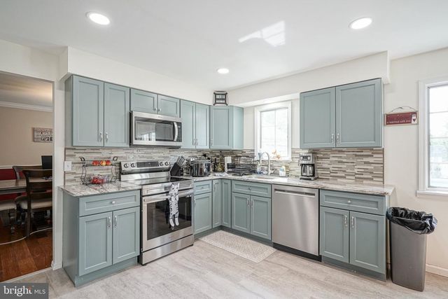 154 FORGE RD, Delran, NJ 08075