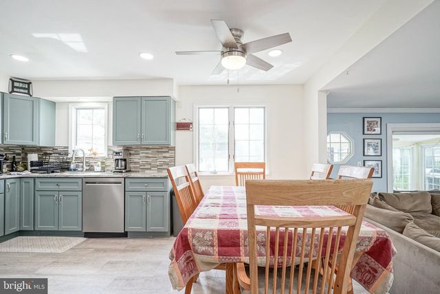 154 FORGE RD, Delran, NJ 08075