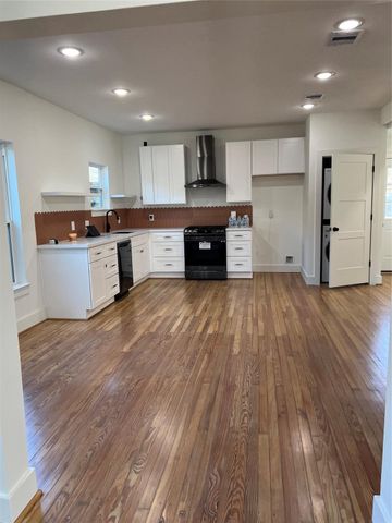 2316 Gentry Street 1, Houston, TX 77009