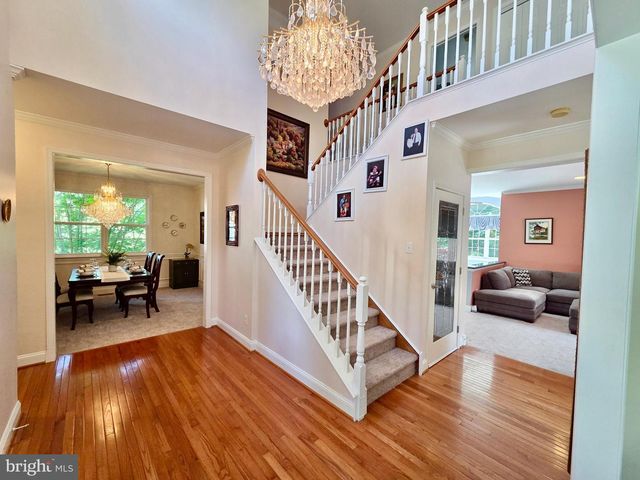 712 CARRIAGE, Aston, PA 19014