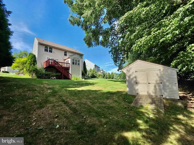 712 CARRIAGE, Aston, PA 19014