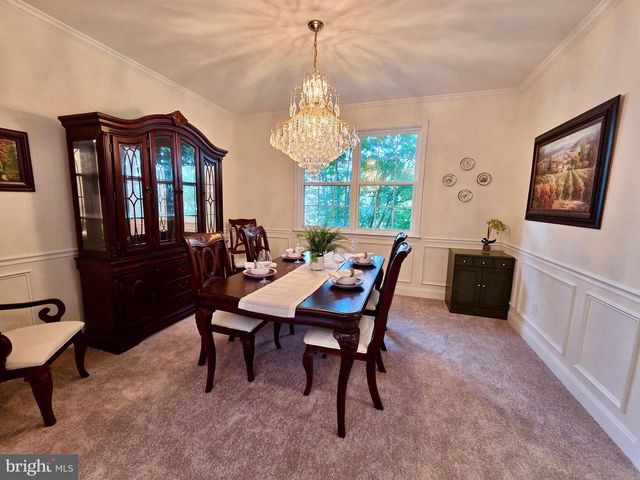 712 CARRIAGE, Aston, PA 19014