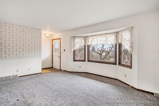 4616 84th Street SE, Caledonia, MI 49316