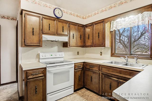 4616 84th Street SE, Caledonia, MI 49316