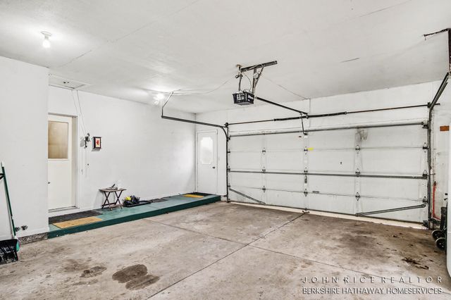 4616 84th Street SE, Caledonia, MI 49316