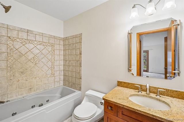 1397 Flamingo Street, Wixom, MI 48393