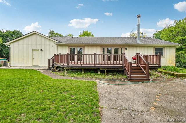 1397 Flamingo Street, Wixom, MI 48393
