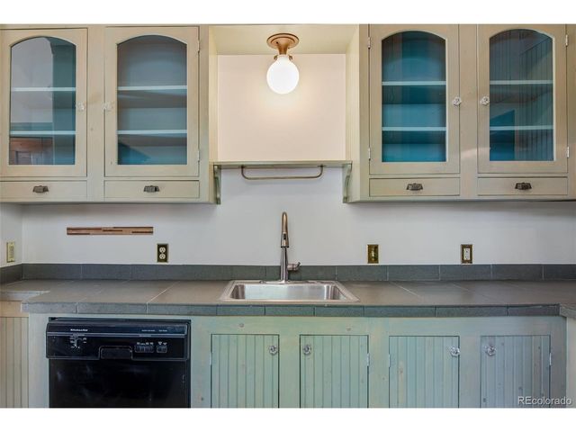 2550 Stout St, Denver, CO 80205