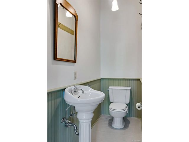 2550 Stout St, Denver, CO 80205