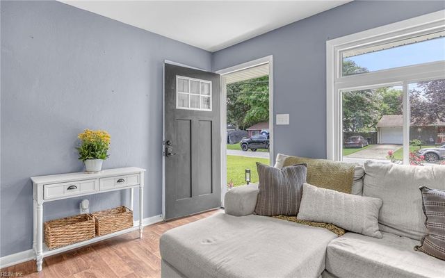 633 De Laura LN, Virginia Beach, VA 23455