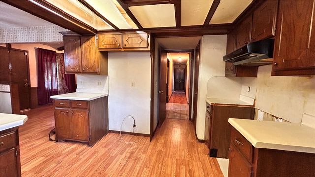 6216 Cloverlawn Court, Oklahoma City, OK 73135