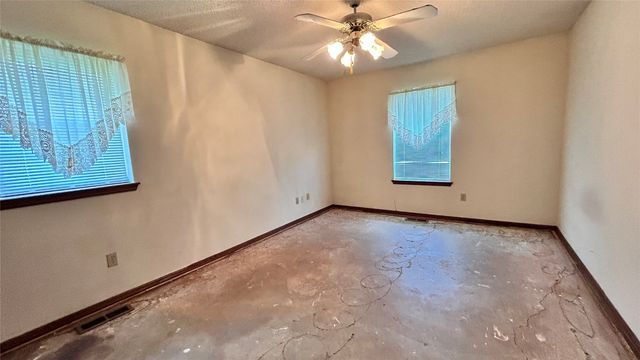 6216 Cloverlawn Court, Oklahoma City, OK 73135