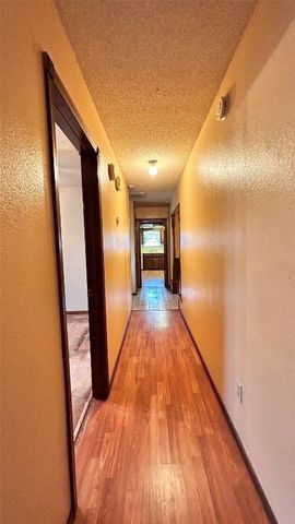 6216 Cloverlawn Court, Oklahoma City, OK 73135