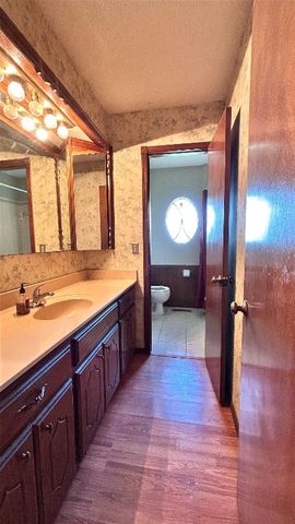 6216 Cloverlawn Court, Oklahoma City, OK 73135