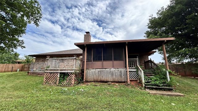6216 Cloverlawn Court, Oklahoma City, OK 73135