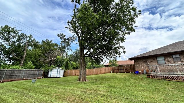 6216 Cloverlawn Court, Oklahoma City, OK 73135