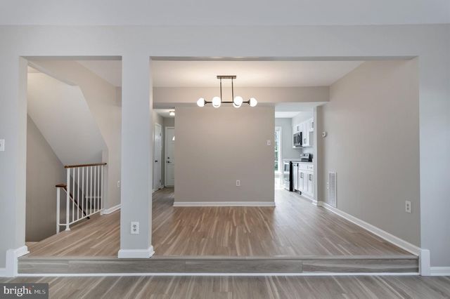 4445 HOLLY AVE, Fairfax, VA 22030