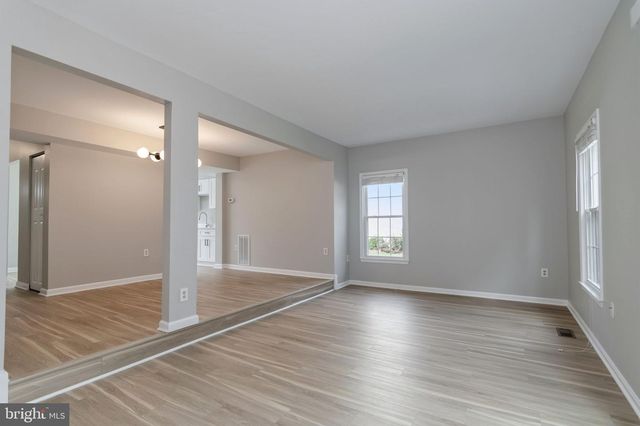 4445 HOLLY AVE, Fairfax, VA 22030