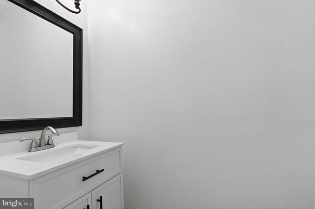 4445 HOLLY AVE, Fairfax, VA 22030