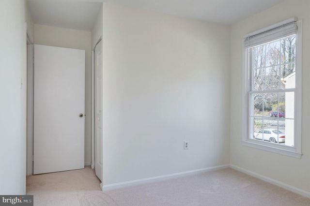 4445 HOLLY AVE, Fairfax, VA 22030