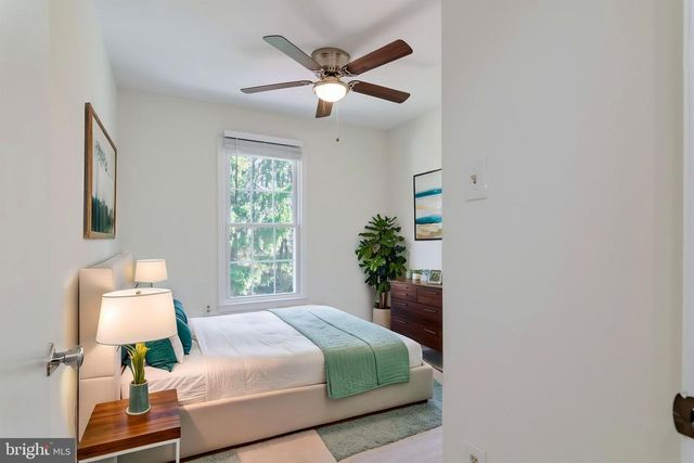 4445 HOLLY AVE, Fairfax, VA 22030