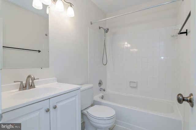 4445 HOLLY AVE, Fairfax, VA 22030