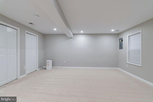 4445 HOLLY AVE, Fairfax, VA 22030